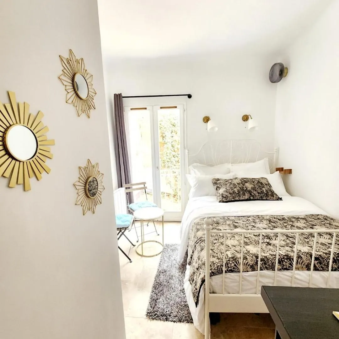 Le Studio Des Fontetes Aix-en-Provence 0*,  France